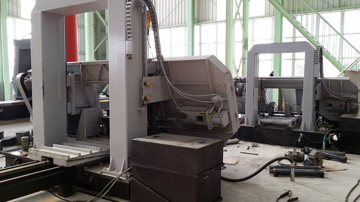 1727168556140503.jpg 帶鋸床